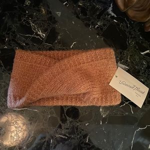 Brand new Universal Thread super soft and warm headband.
